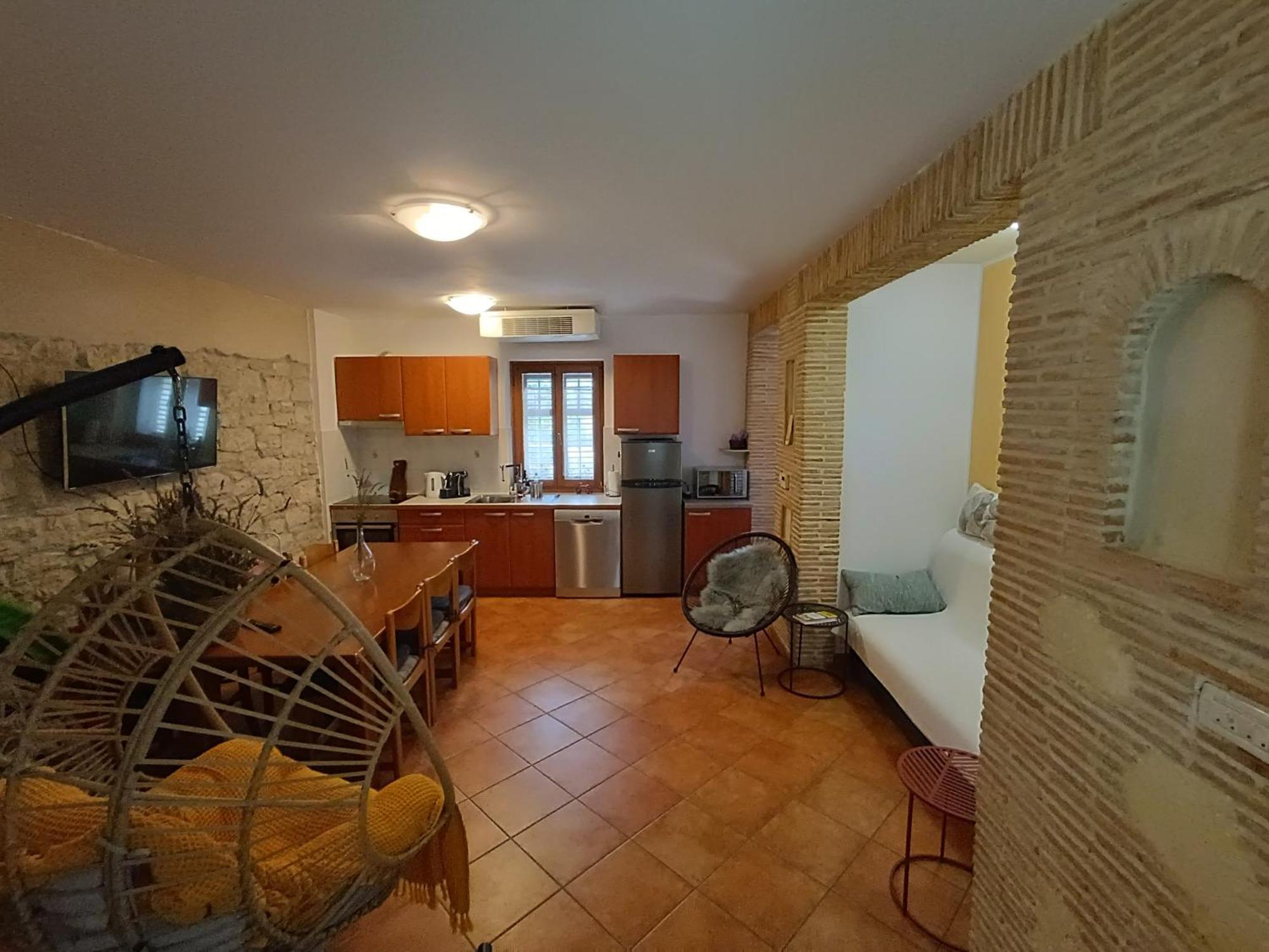 Apartment Parenzana, Little Row House With Big Green Yard In Central Istria Rakotule Quarto foto